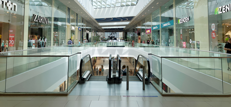 Правила безопасности на эскалаторе в ТРЦ